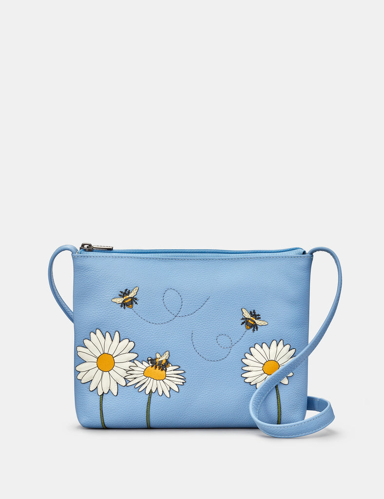 Purse with discount bee on it